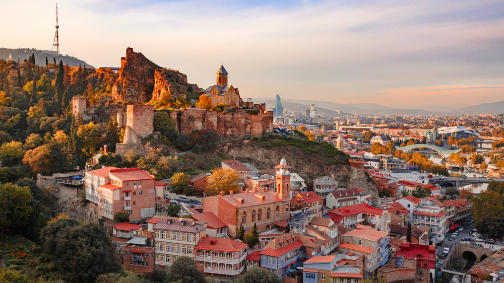 Georgia:Where Valleys Are Lined with Expansive Wine Vineyards and Mountains Are Adorned with Stunning Watchtowers