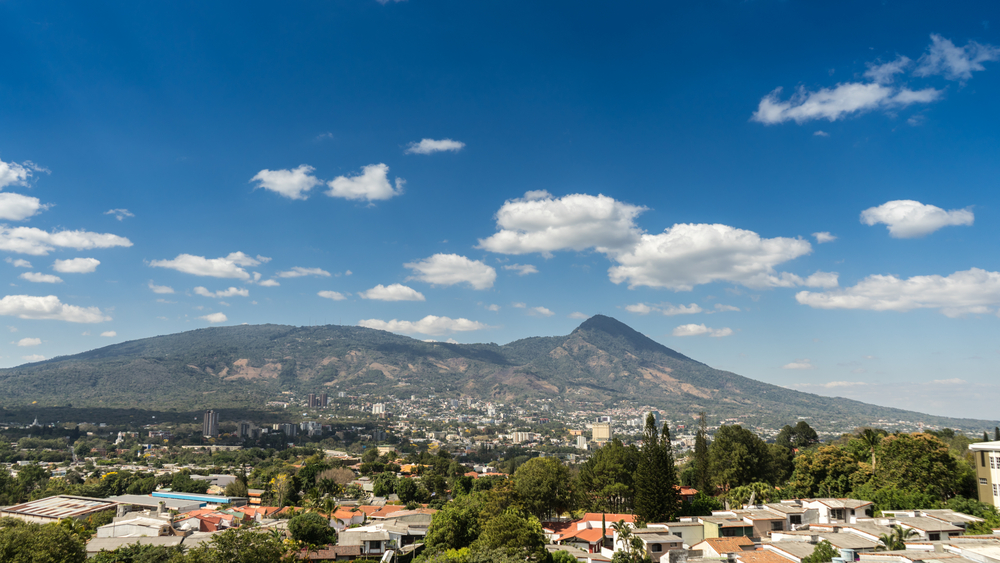 El Salvador:A Country Known for Its Impressive Colonial Architecture and Tranquil Waters~