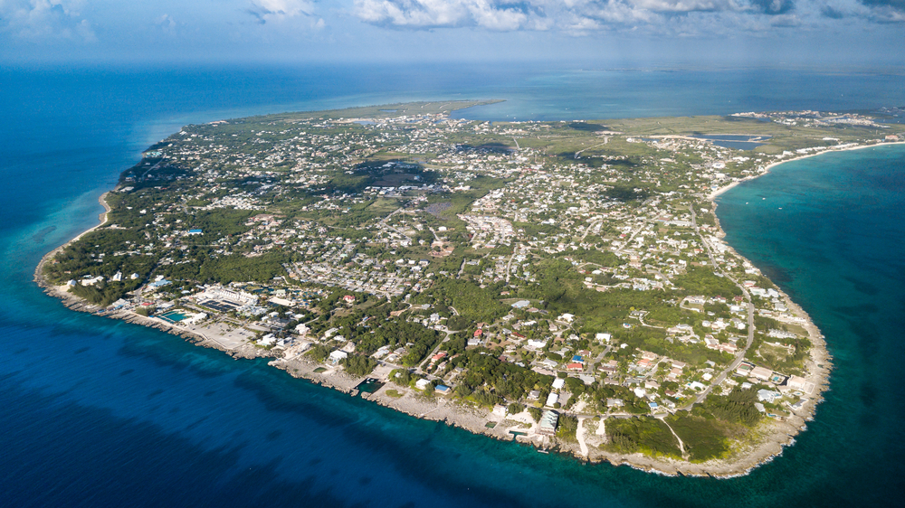 Cayman Islands:Home to One of the World’s Most Bountiful Underwater Landscapes