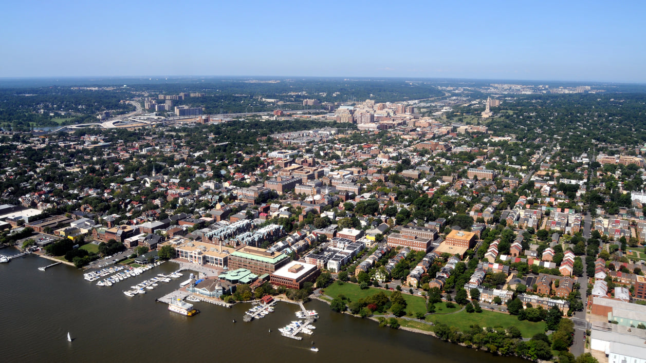 Alexandria:The Beautiful City Linking America’s Storied Past with Its Celebrated Present
