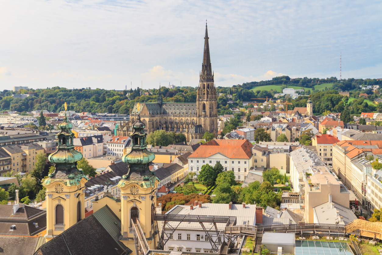 Linz : Austria’s Third Largest City with Daring Art and Cyber Displays