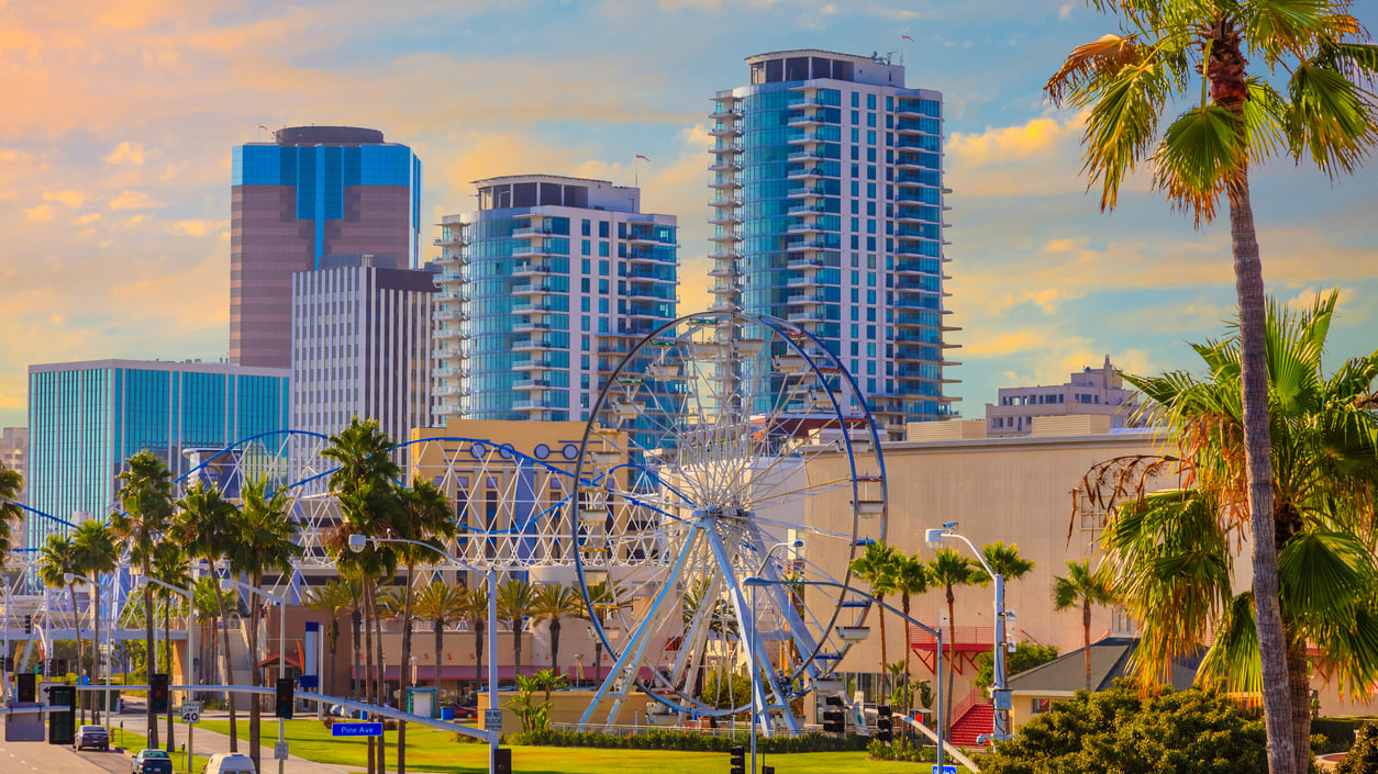 Long Beach：The Ultimate Waterfront Playground