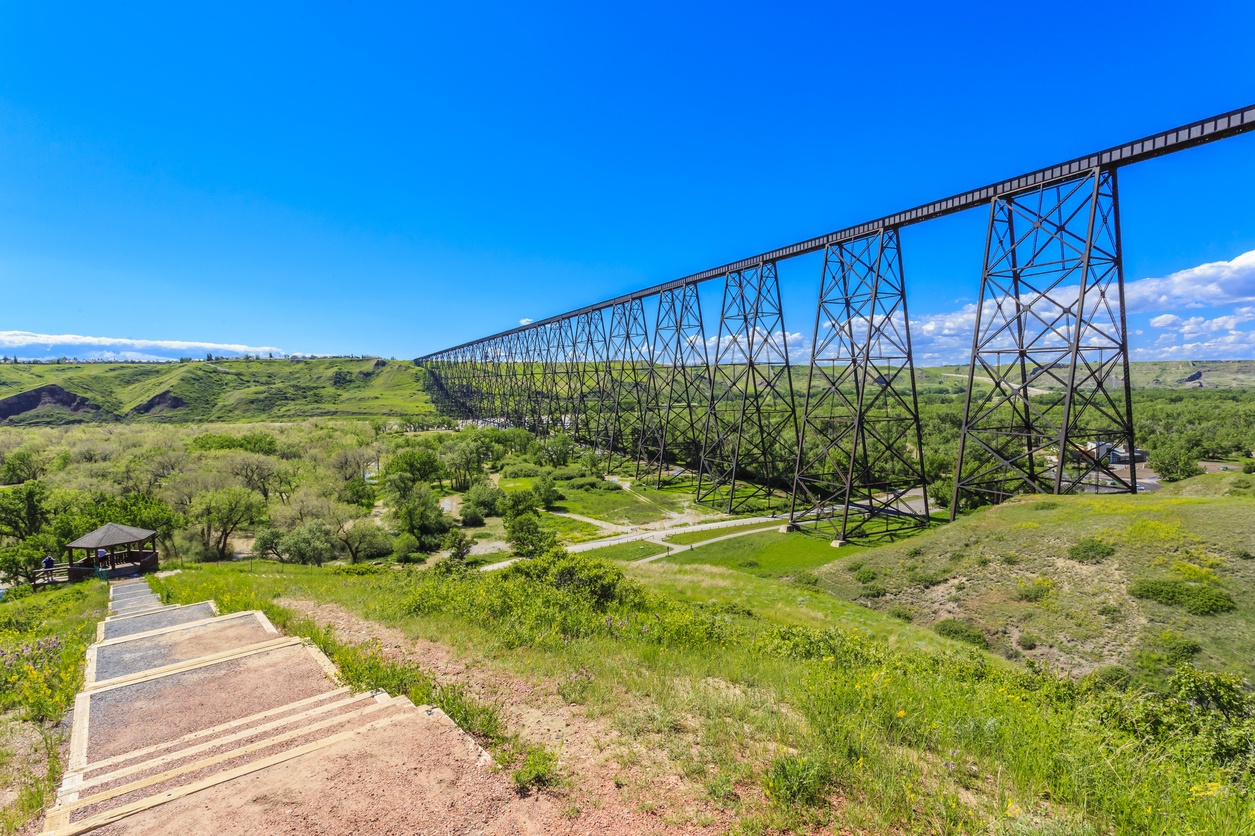 Lethbridge : A Commercial Hub for Many Ranching and Farming Communities in the Surrounding Area