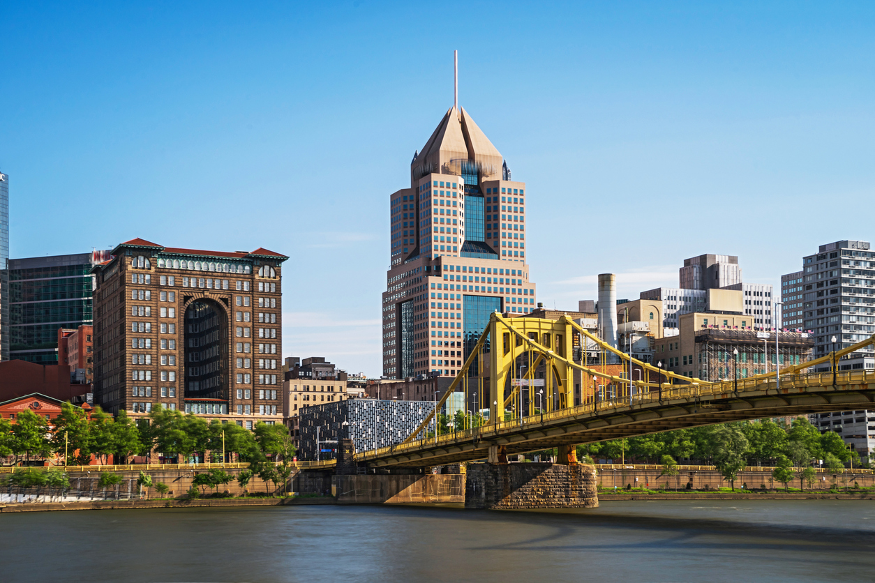 Pittsburgh : The Second Most Populous City in Pennsylvania that Has Been Experiencing Booming Periods since Its Founding