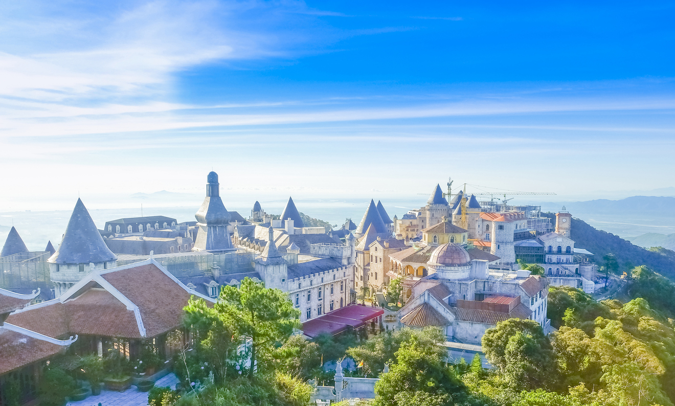 Da Nang : Surrender to the Phenomenal Blessing of Nature and Landscape