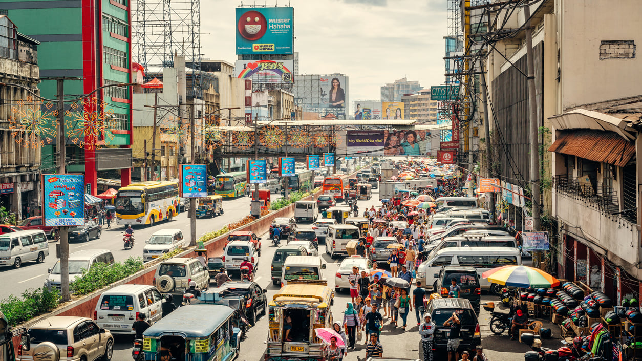 Manila : The Historic Capital City of the Pearl of the Orient Seas, The Philippines