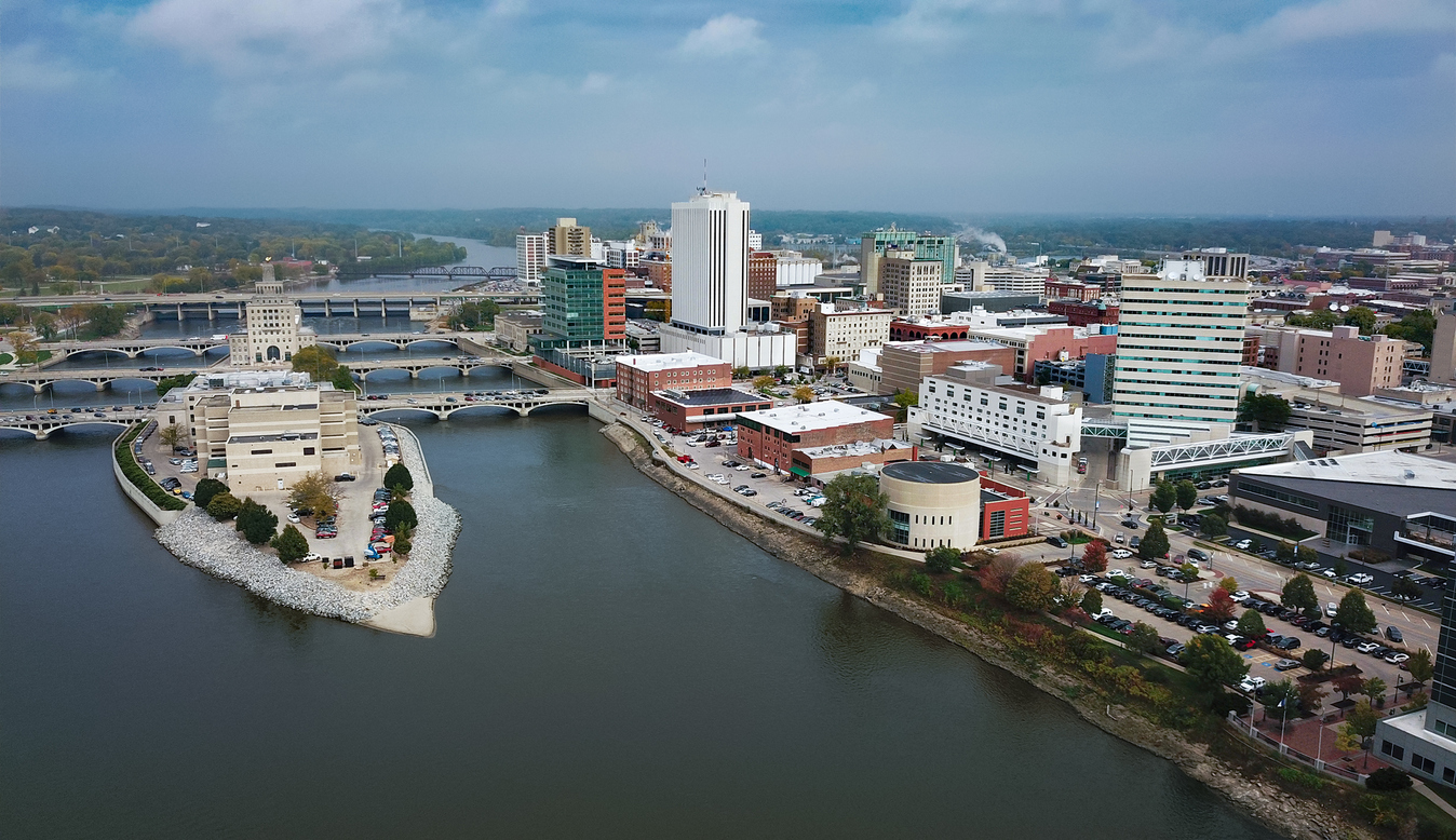 Cedar Rapids：The True Definition of Beauty