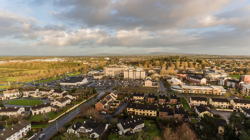 Shannon:An Irish Riverside Town Famed for Its Scenic Views and Rich Art Scene
